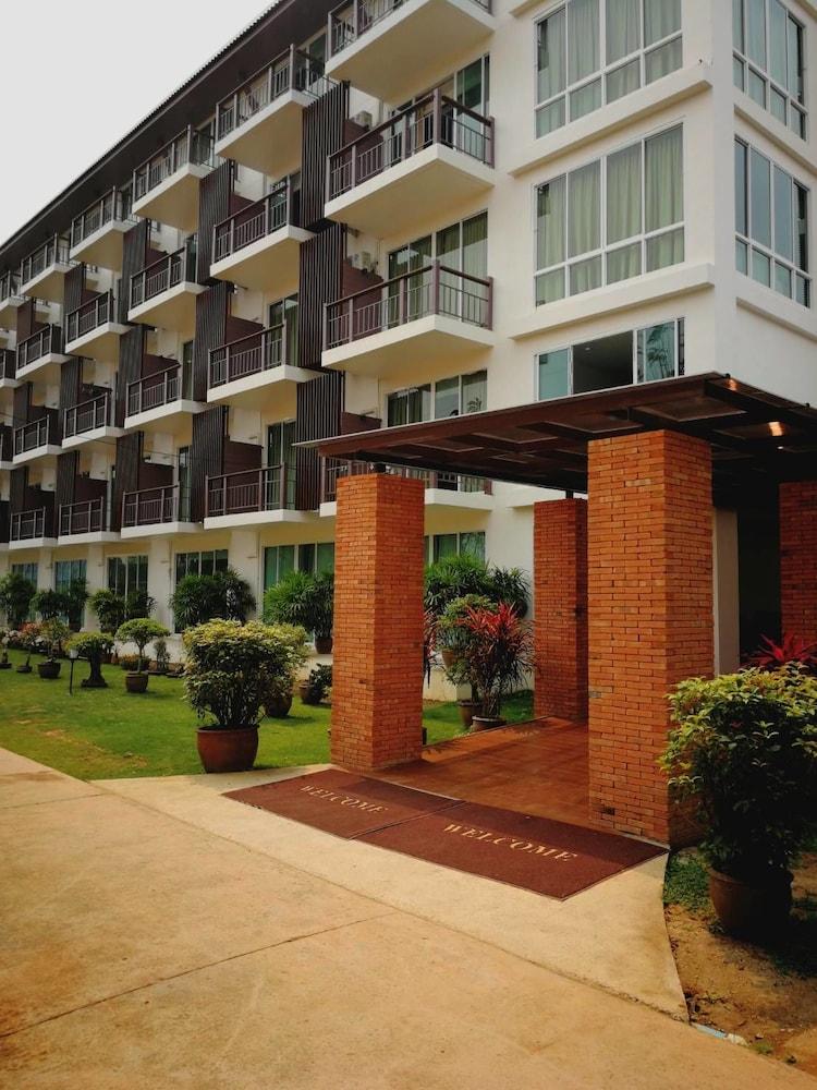 Teak Garden Resort, Чианг Рай Екстериор снимка