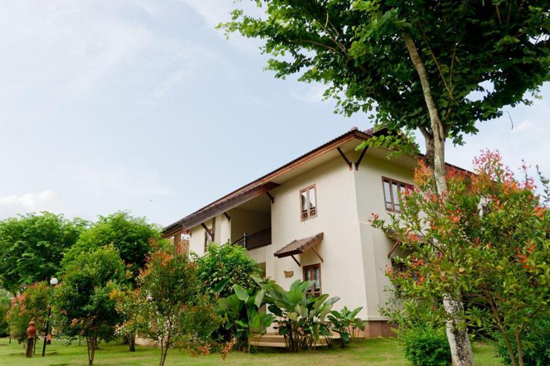 Teak Garden Resort, Чианг Рай Екстериор снимка