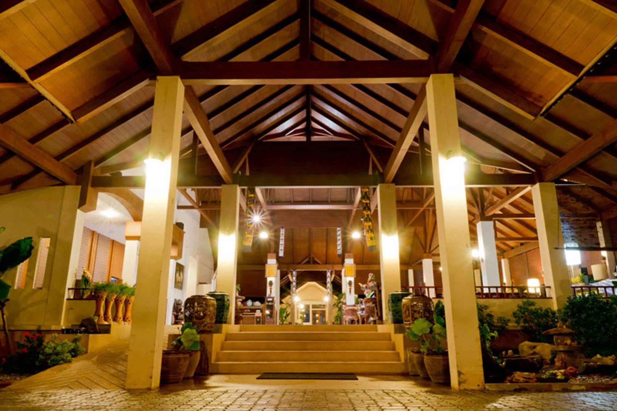 Teak Garden Resort, Чианг Рай Екстериор снимка